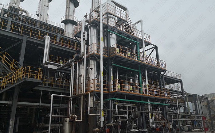 四效蒸發(fā)器的特點(diǎn)和用途 四效蒸發(fā)器的特點(diǎn)和用途